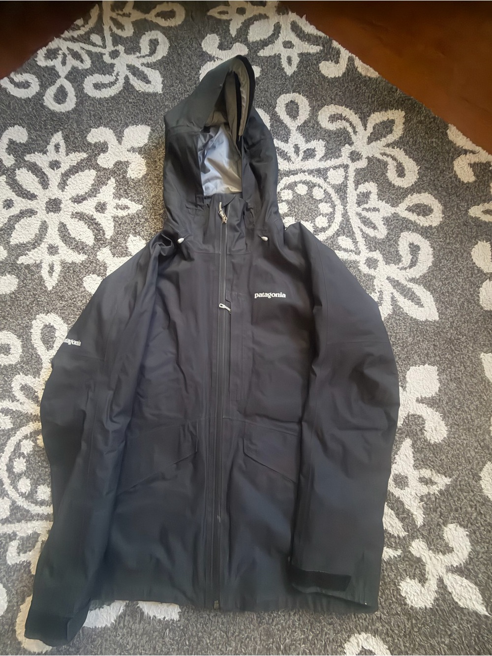 Patagonia Women's Black/ Navy Hooded All weather Jacket